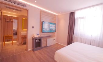 HanTing Hotel (Beijing Huilongguan Subway Station)