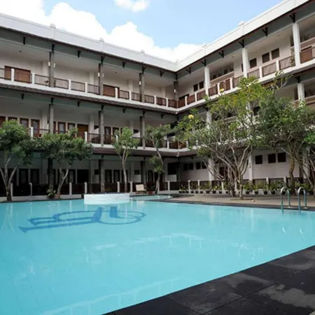 Laut Biru Resort Hotel