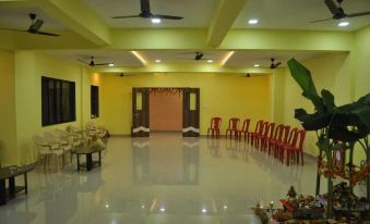 Hotel Pride Residency Devrukh