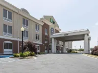 Holiday Inn Express Hotel & Suites Cullman, an IHG Hotel Hotels in Cullman