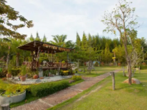 Lumphachi Lakehill Resort