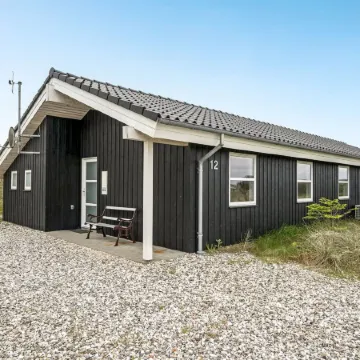 "Frido" - 400m from the Sea