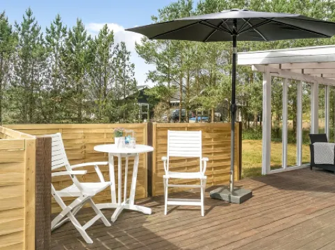 "Hughlek" - 900m from the Sea