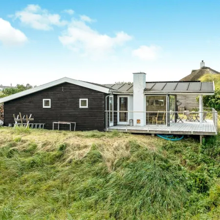 "Josten" - 500m from the Sea