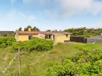 "Suki" - 650m from the Sea