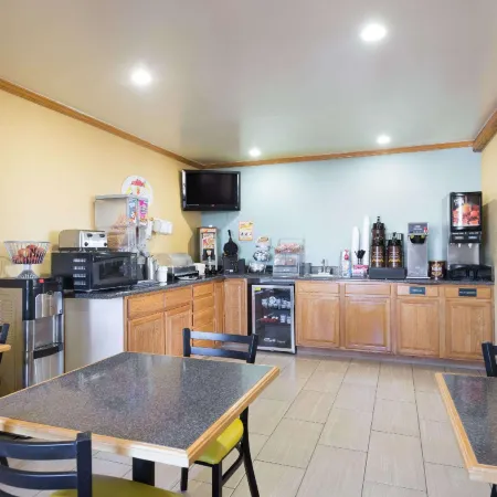 Super 8 by Wyndham Tucumcari