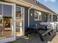 "Hedy" - 150m from the Sea - 4-Star