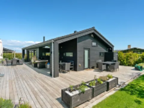 "Kjell" - 100m from the Sea Hotels in Bogense