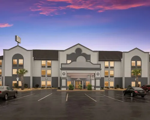 Best Western Bradbury Inn  Suites Hotels in Perry