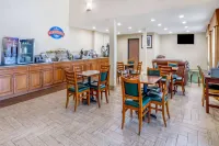 Baymont by Wyndham Beloit - breakfast