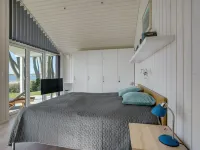 "Lander" - 20m from the Sea