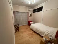 Grape Mama Hotels near Ryuta En