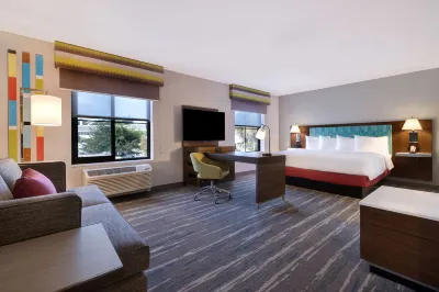 Hampton Inn & Suites by Hilton Marina Hotels near Marina State Beach