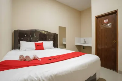 RedDoorz Near Ubl Lampung 2 Hotels in 
