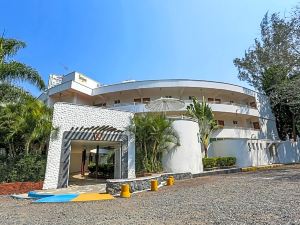 Hotel Puente Nacional & Spa