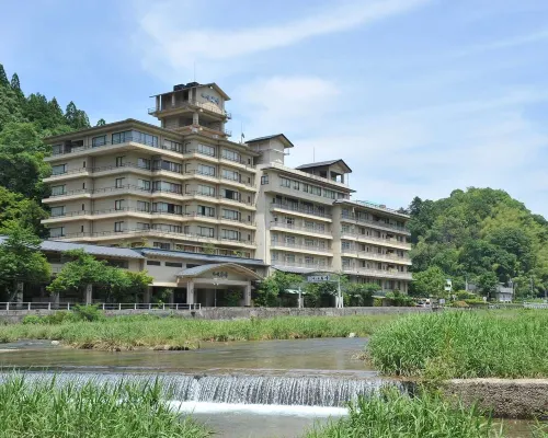 Izanro Iwasaki 三朝町住宿飯店