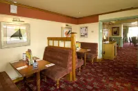 Premier Inn Gloucester Business Park - breakfast
