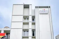 RedDoorz Plus at Eskole Itera Lampung Hotels in Sukarame