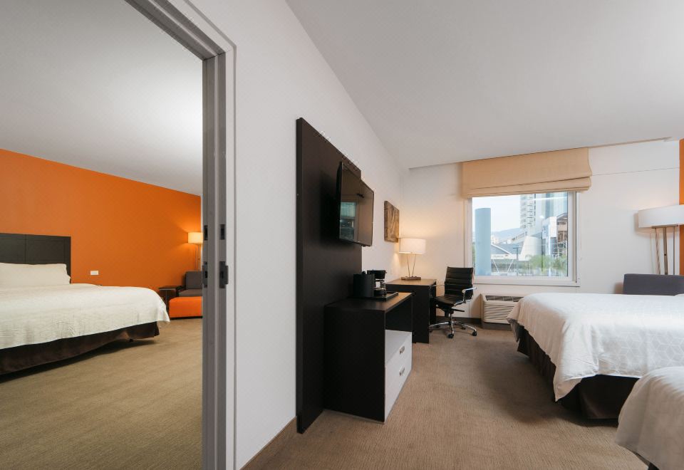 홀리데이 인 익스프레스 테구시갈파 외관