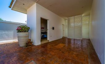 Modern Large 2 Bedroom Pool Villa! (PV2)