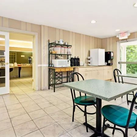 Microtel Inn & Suites by Wyndham Florence/Cincinnati Airport