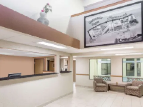 Super 8 by Wyndham Plymouth Hotels in Marshall County