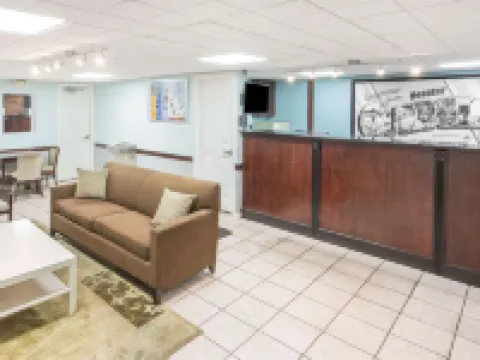 Super 8 by Wyndham Decatur/Lithonia/ATL Area Hotels in Stonecrest