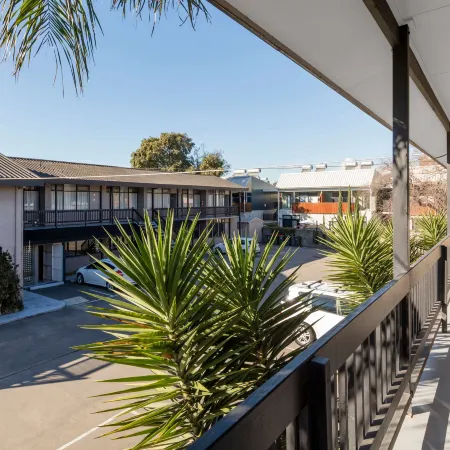 Governor Gipps Motor Inn