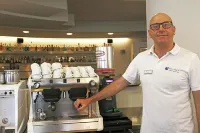 International Hotel & Suite - bars