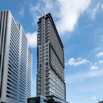 Brittany Hotel BGC Hotels near Philippine Veterans Museum