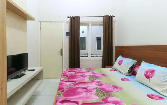 Homestay Babussalam Rungkut Mitra RedDoorz Hotels in Rungkut