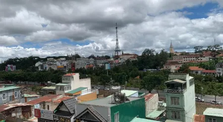 Chau Giang Hotel