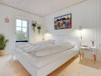 "Maybrit" - 50m from the Sea