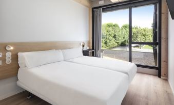 1. B&B 호텔 기..