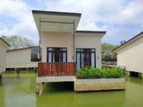 Woda Villa & Spa Hotel dekat Gapura Bengkong Sadai