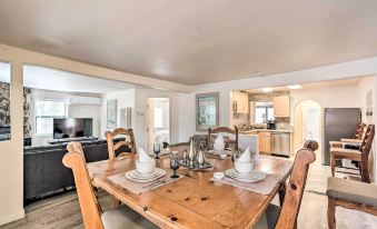 Adobe Albuquerque Home ~ 5 Mi to Old Town! - Housity