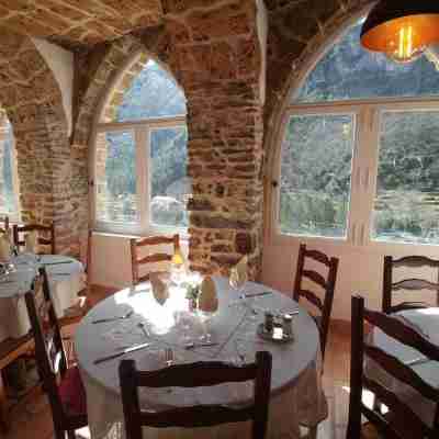 Châteauzen Dining/Meeting Rooms