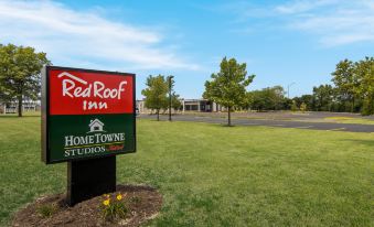 Red Roof Inn & Conference Center Chicago – N Aurora/ Naperville