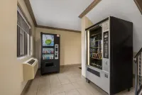 Red Roof Inn & Suites Vineland - Buena