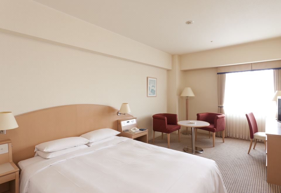 호텔 휴잇 고시엔의 깔끔한 로비 모습