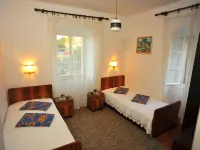 Mirta Hotels in Sutivan