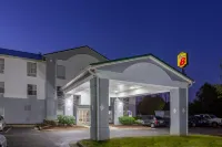 Super 8 by Wyndham la Grange KY Hotels in Oldham County