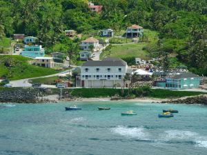 The Atlantis Historic Inn