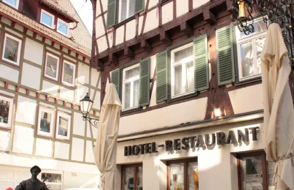 格尼萊斯託博酒店