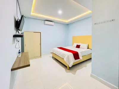RedDoorz @ Jalan Lintas Pematangsiantar Hotel dekat Toko Tambunan Jaya Ban
