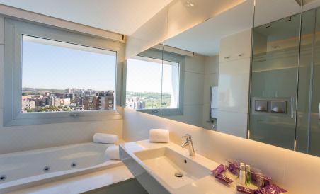 voco Madrid Retiro, an IHG Hotel - Housity