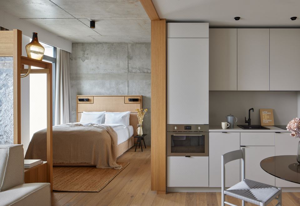 Locke at East Side Gallery의 스타일리시한 객실 내부