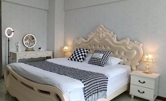 Familiar Scenery Apartment (Yanying Road No. 2)