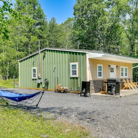 Secluded Poconos Cabin with Fire Pit on 75 Acres!