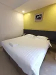Kiara Inn Hotel Hotel dekat Ladang Kelulut Pak Aziz Palong 8